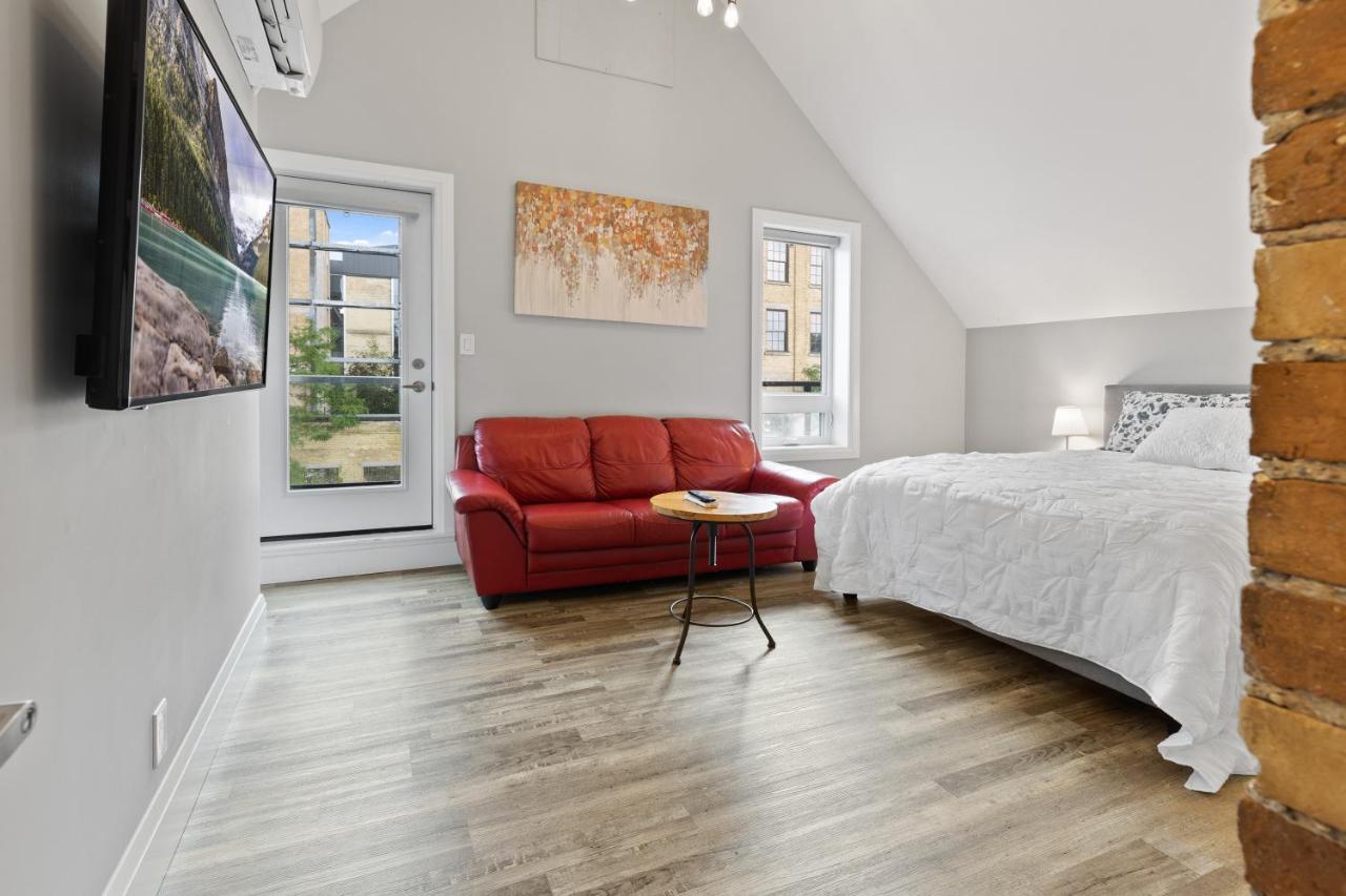 Entire 1 Bedroom Apartment Across From Google - Br5 Kitchener Exterior photo