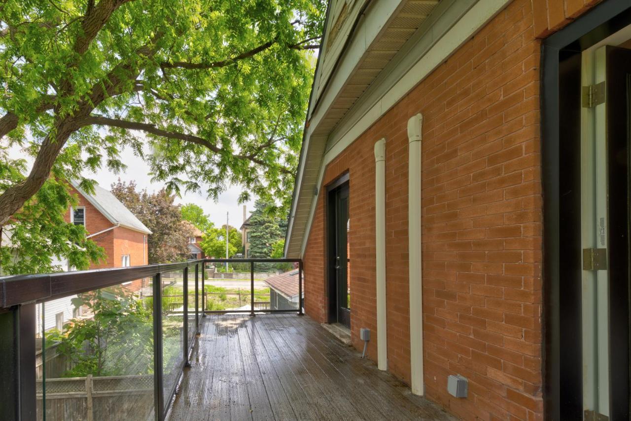 Entire 1 Bedroom Apartment Across From Google - Br5 Kitchener Exterior photo