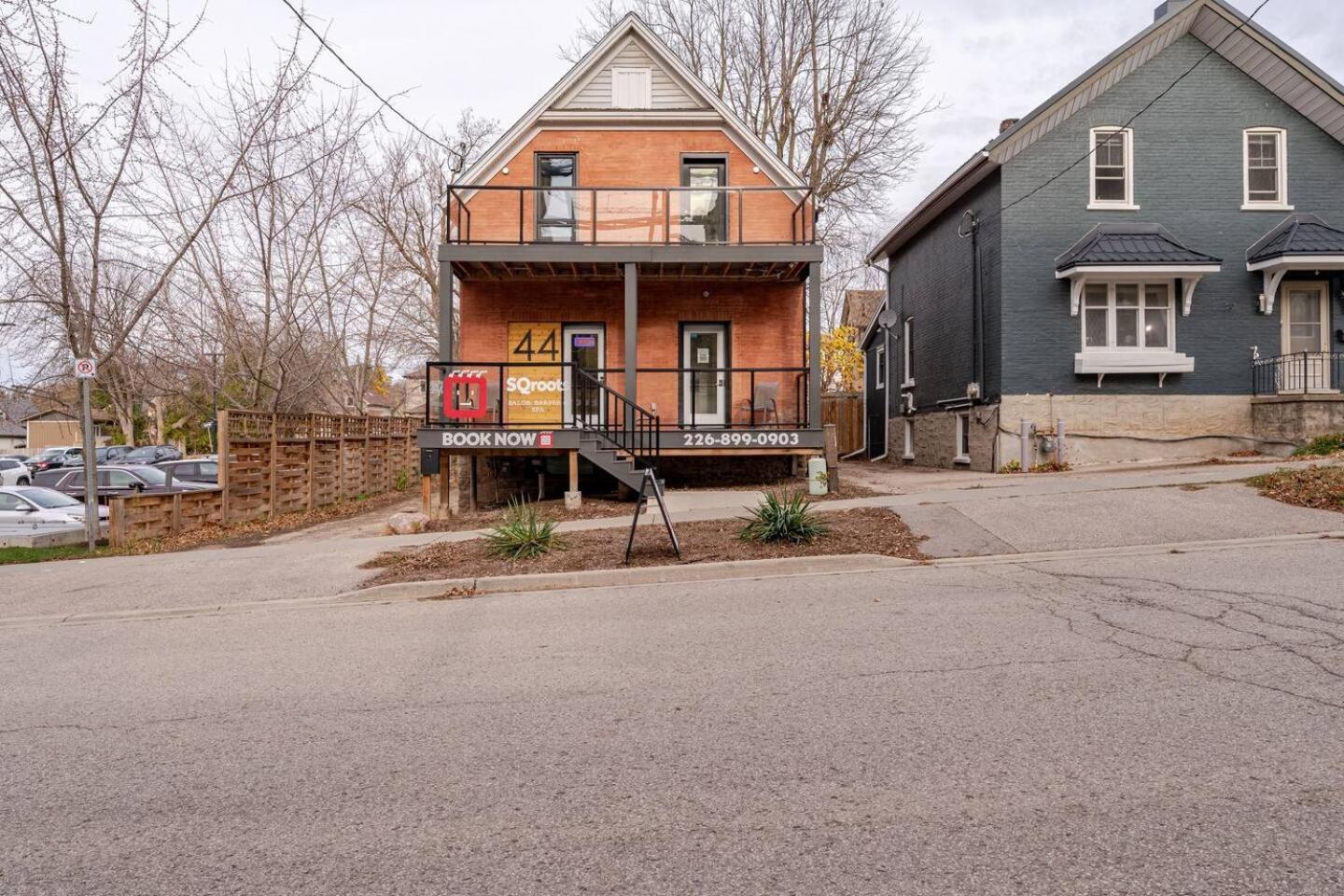 Entire 1 Bedroom Apartment Across From Google - Br5 Kitchener Exterior photo